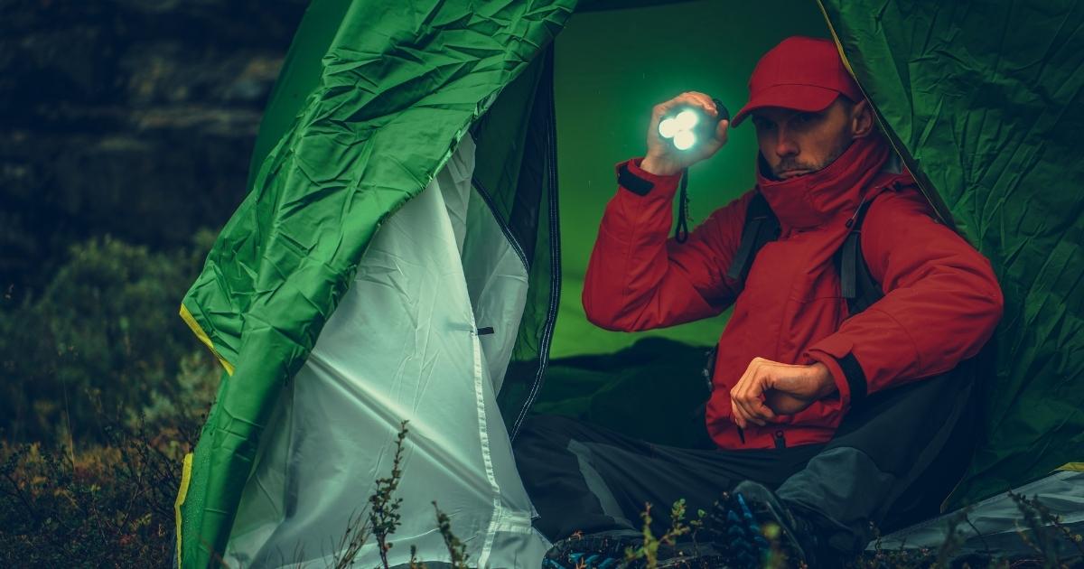 5 Helpful & Fun Tips For Camping After Dark